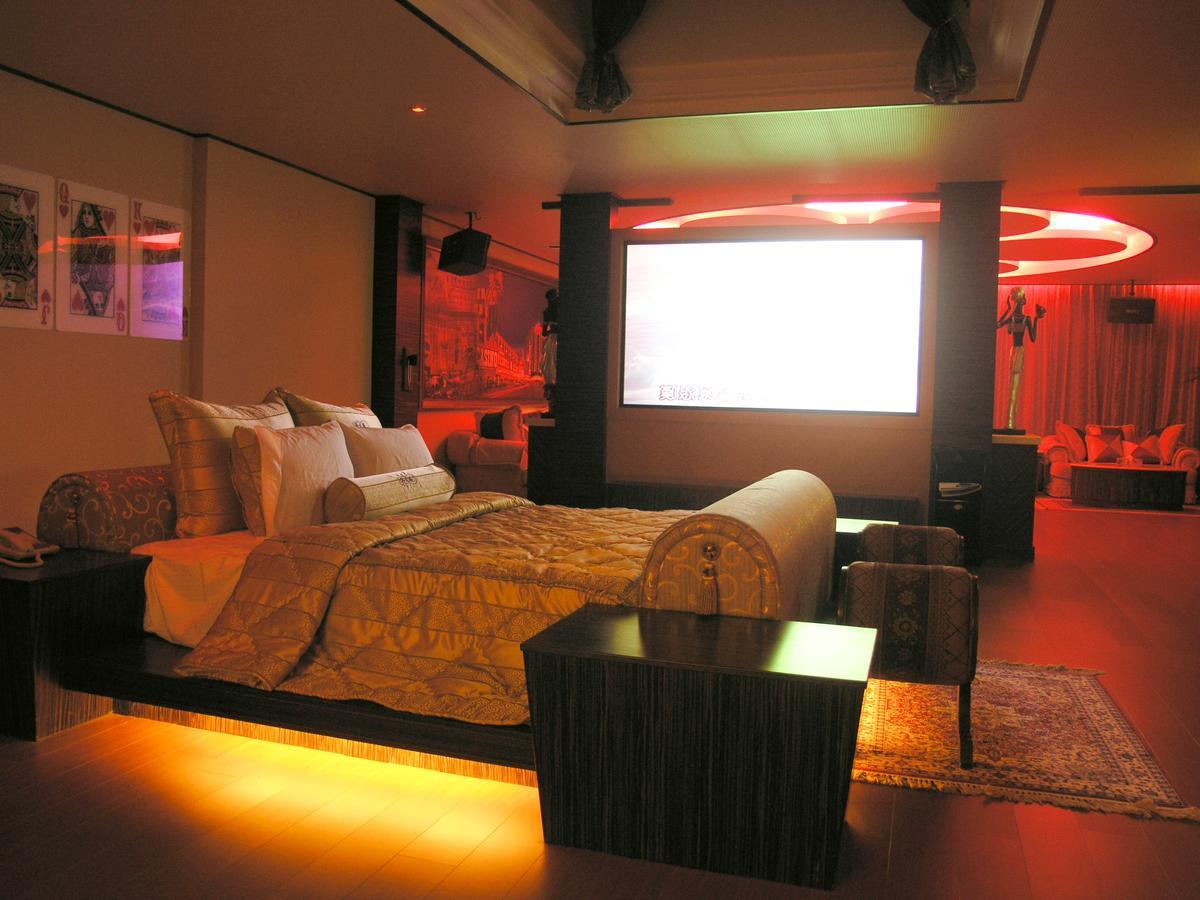 Daniel Spa Motel Pingzhen Eksteriør bilde