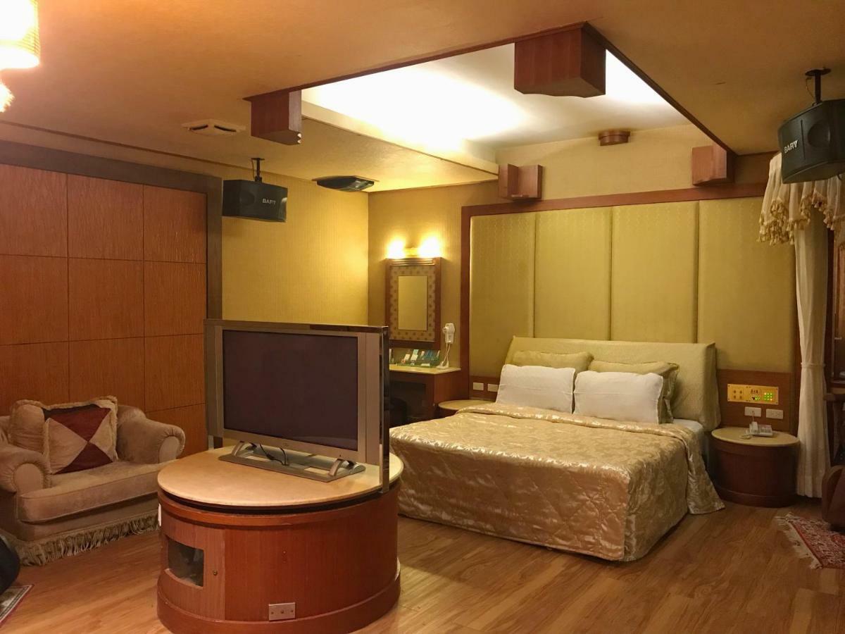 Daniel Spa Motel Pingzhen Eksteriør bilde